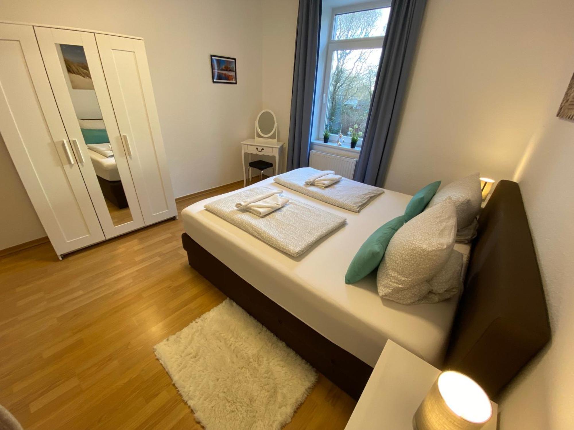 Zur Schleuse - Ferienwohnung Bis 6 Personen Mit Gem Garten Росток Экстерьер фото