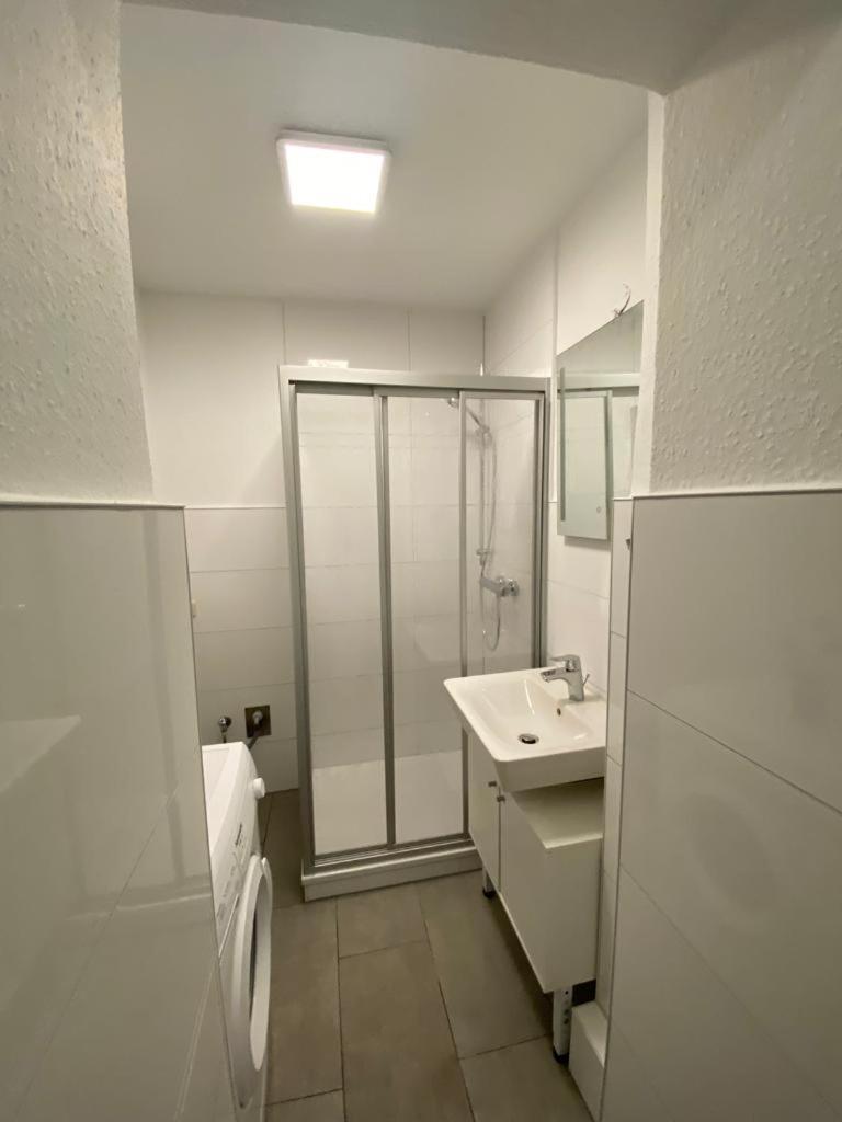 Zur Schleuse - Ferienwohnung Bis 6 Personen Mit Gem Garten Росток Экстерьер фото