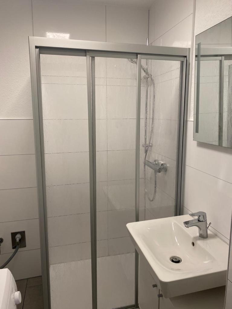 Zur Schleuse - Ferienwohnung Bis 6 Personen Mit Gem Garten Росток Экстерьер фото