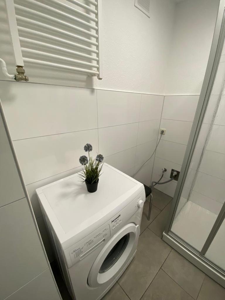 Zur Schleuse - Ferienwohnung Bis 6 Personen Mit Gem Garten Росток Экстерьер фото